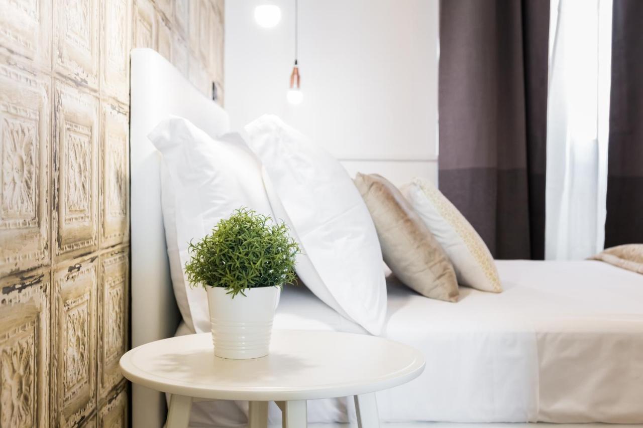 Bmga L Glam Industrial 3-Bed Apartment In Termini 罗马 外观 照片