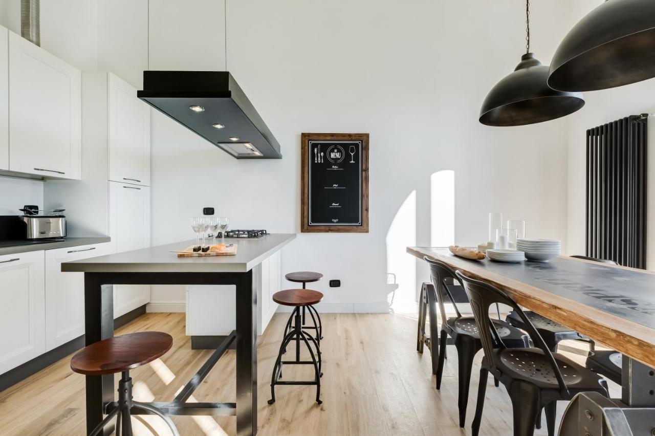 Bmga L Glam Industrial 3-Bed Apartment In Termini 罗马 外观 照片