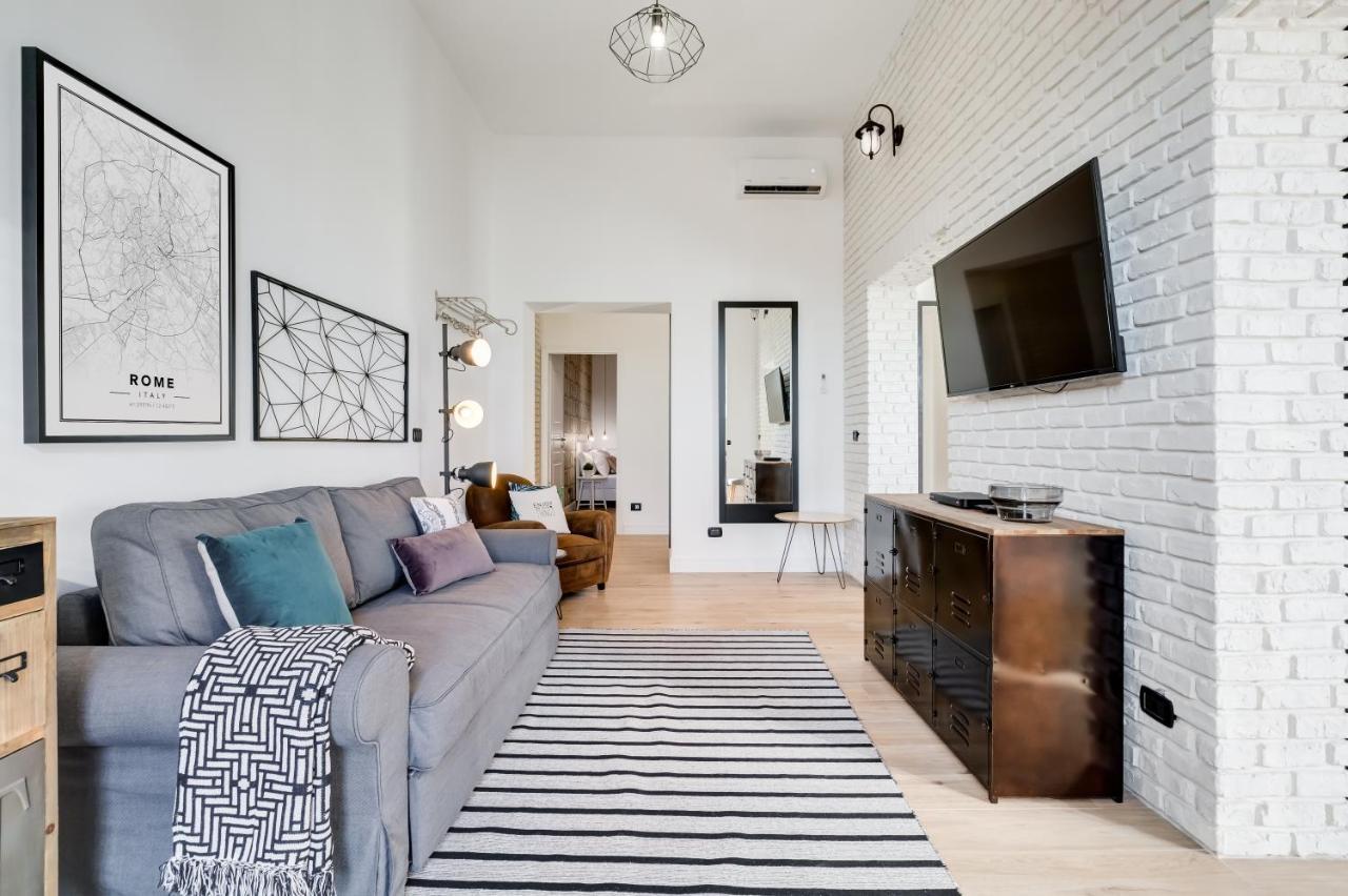 Bmga L Glam Industrial 3-Bed Apartment In Termini 罗马 外观 照片