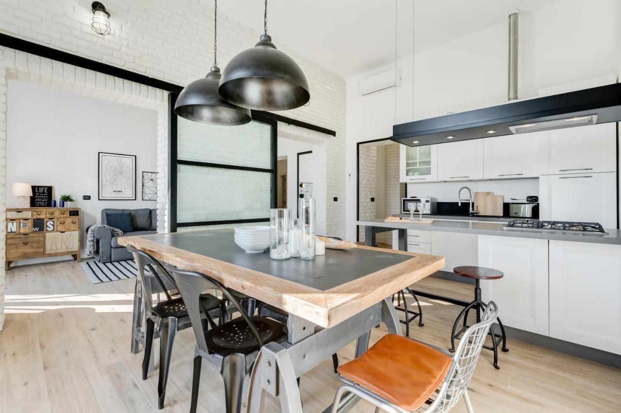 Bmga L Glam Industrial 3-Bed Apartment In Termini 罗马 外观 照片